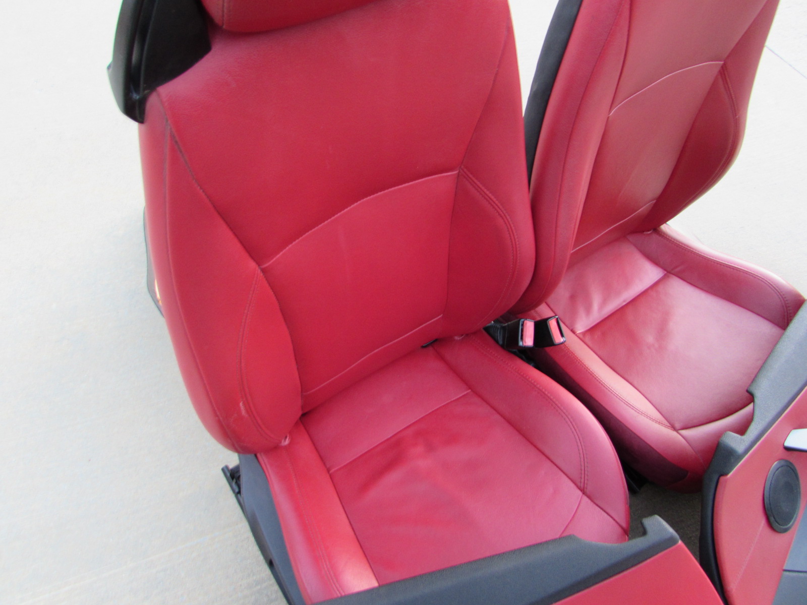 BMW Power Seats (Pair) and Door Panels (Pair) Red 51418035479 20032008